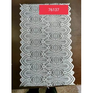 F76137